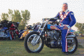Doug Danger กับการกระโดดท้าความตายเหนือสถิติของบุรุษผู้เป็นตำนาน Evel Knievel